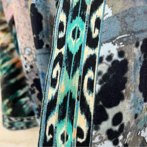 Tolani Karma Black Abstract 3/4 Sleeve Open Cardigan - Picture 6 of 13